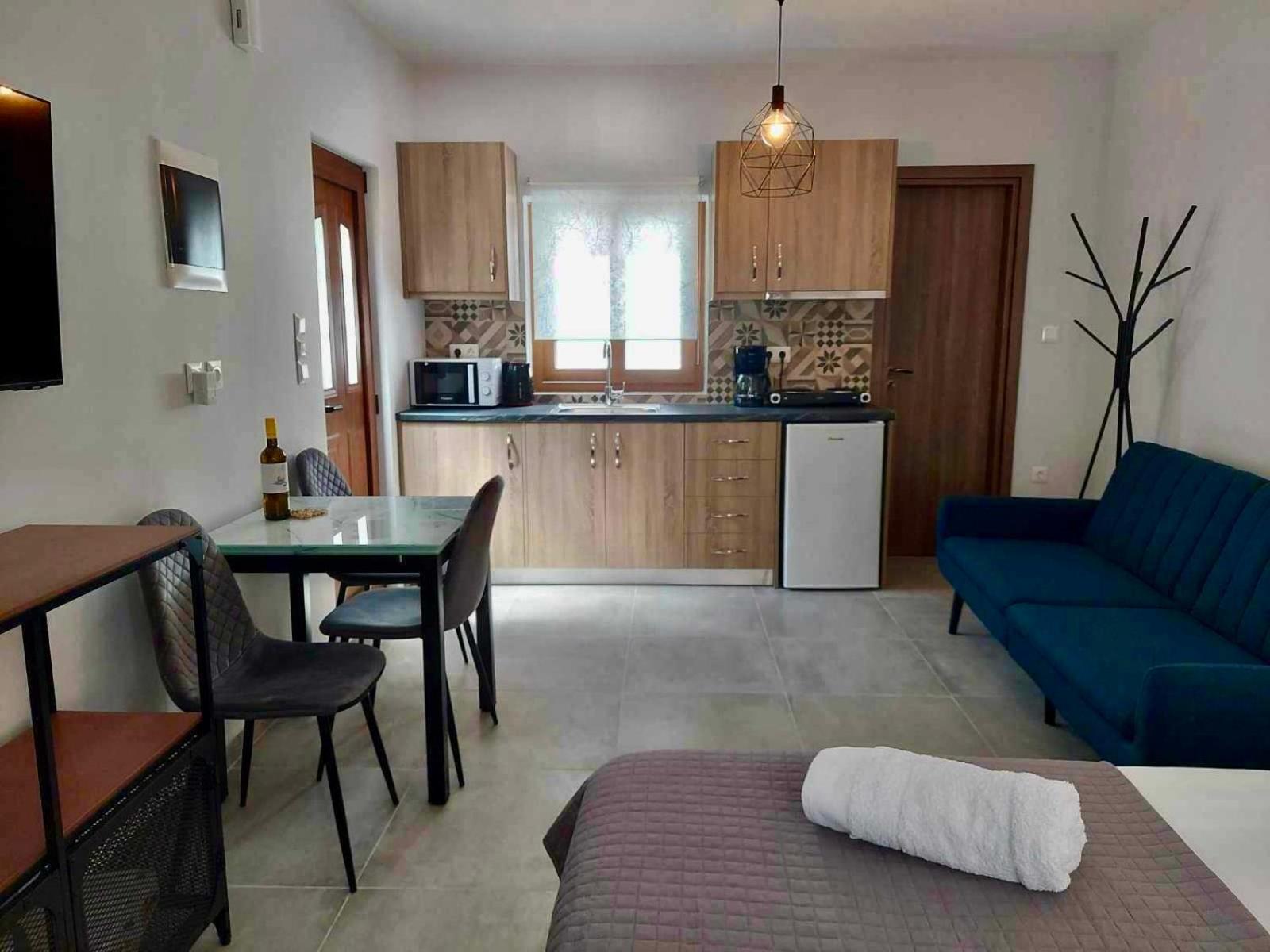 Apartment Utopia 3 *