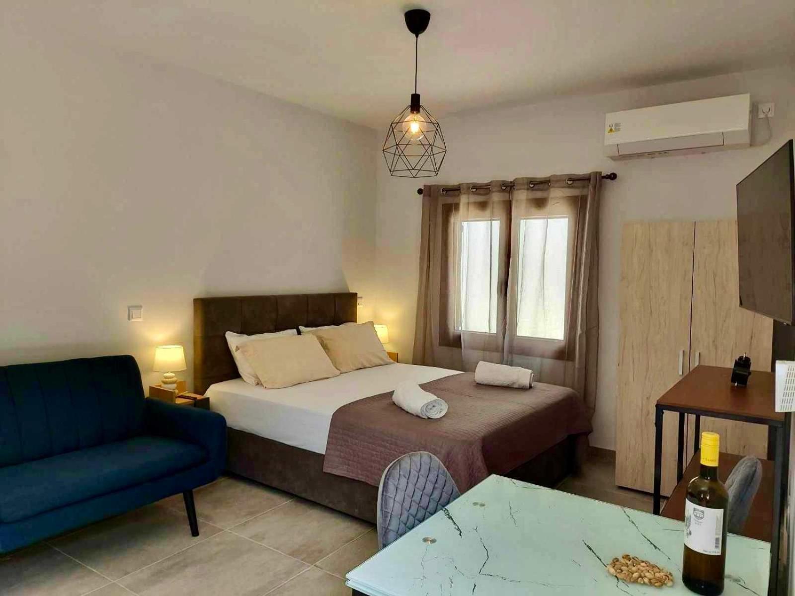 Utopia 3 * Aegina