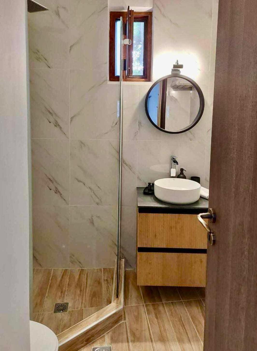 Utopia 3 Apartment *